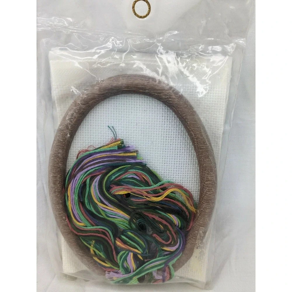 Bernat Counted Cross Stitch‎ Summer Farm Kit